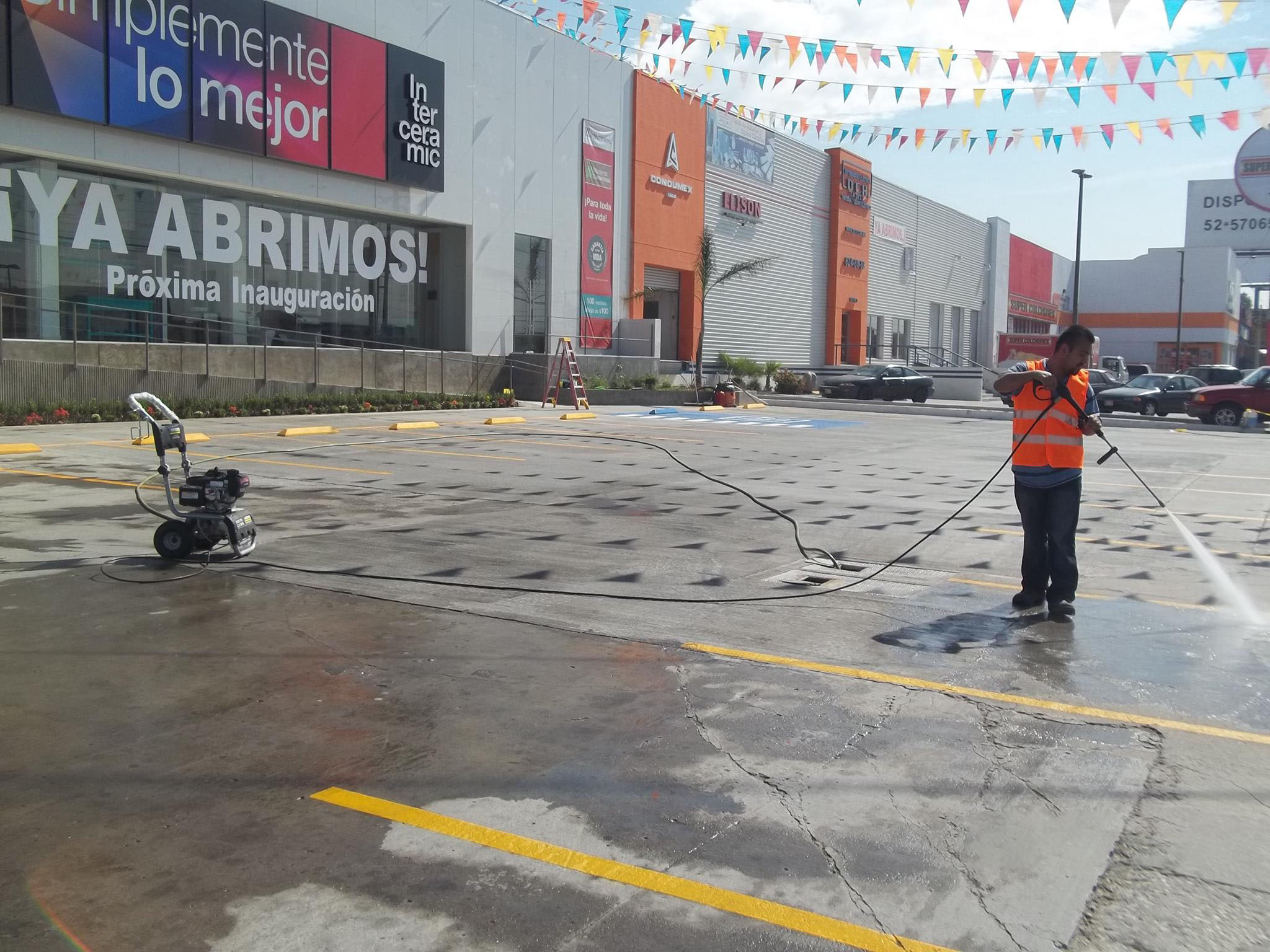 Ejemplo de Imagen Aqui